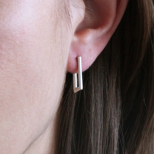 Simple Line Hoop Earrings
